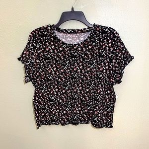 Floral Ribbed Lettuce-Trim Tee